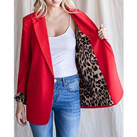 This leopard lined blazer featurig a captivating red color, will make you stand out anywhere you go. Dress up or down with heels or sneakers, to work or play.