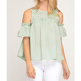 You can wear this top for either for work or party. The color makes it diferrent and special.